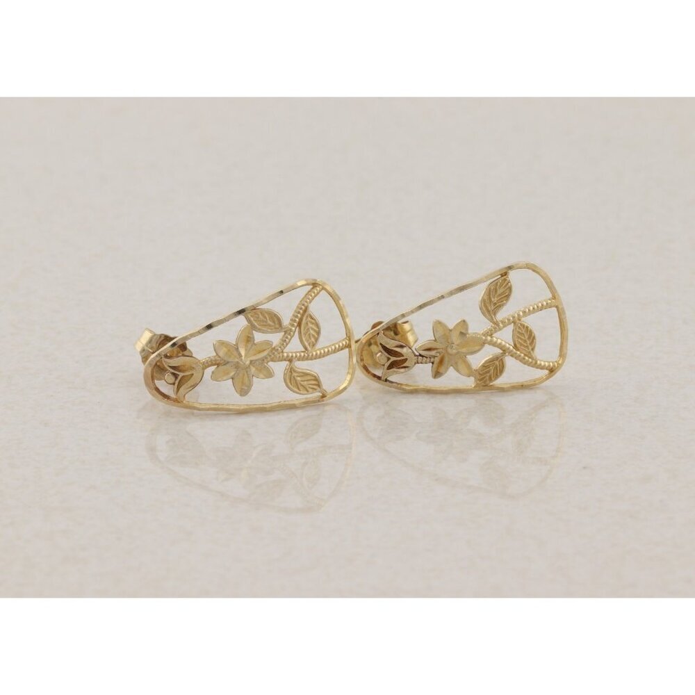 14k Yellow Gold Flower Floral Design Earrings Stud Post 3/4" x 1/2" - Picture 5 of 10